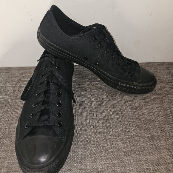 Converse Chuck Taylor All Star Low-Top sneakers in black Size 9 Mens - Picture 3 of 6